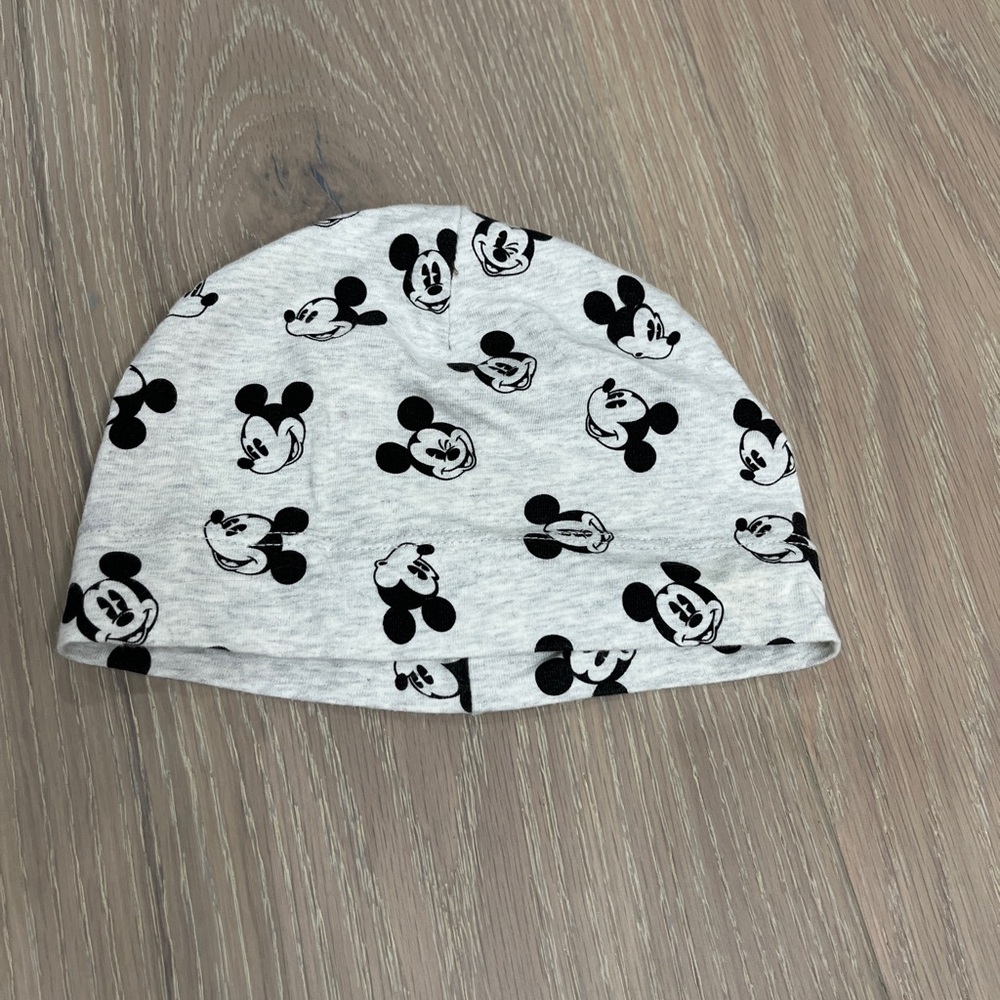 HM. Baby Beenie hat. Mickey Mouse. Size 6-12 months. EUC